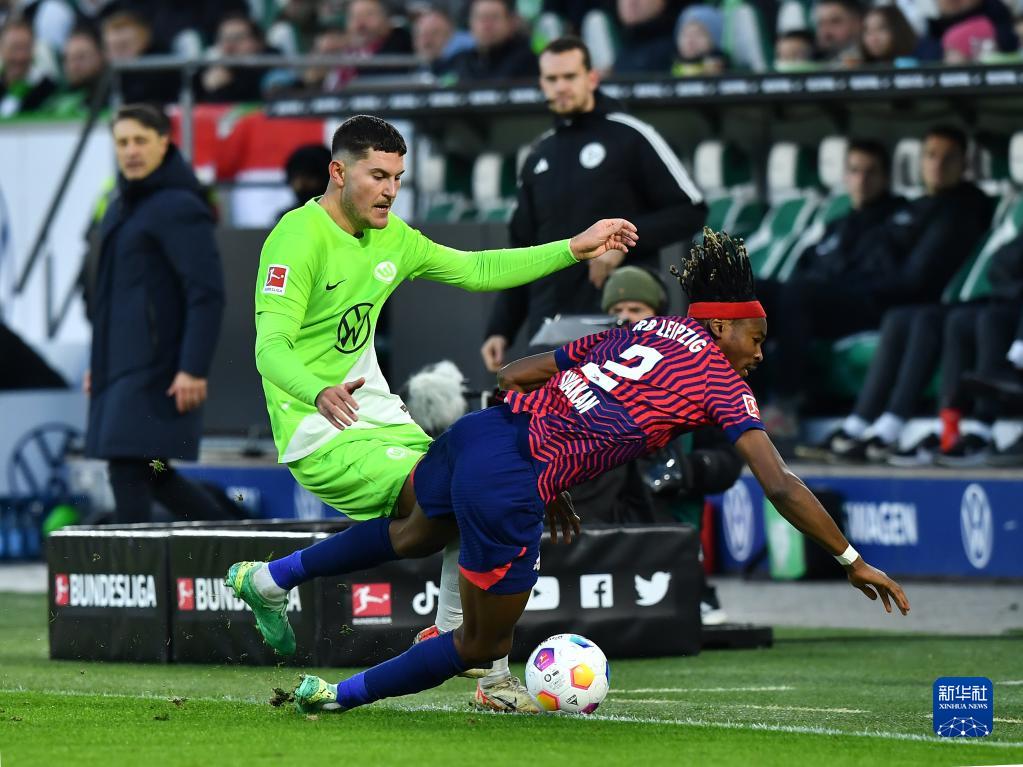 关于莱比锡球员受伤无缘下轮比赛，队友紧急替补的信息