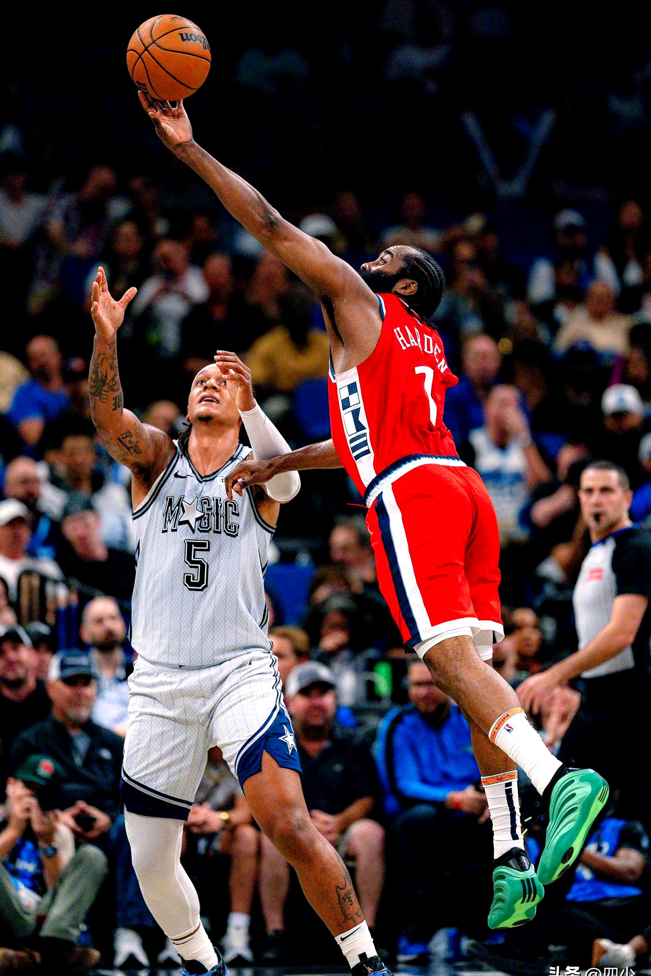 快船球队备战季后赛,全队备战认真 快船球队备战季后赛,全队备战认真