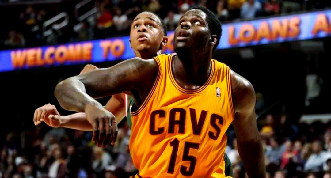 九游娱乐app下载-骑士队遗憾溃败，人队斩获榜首之战胜利的简单介绍