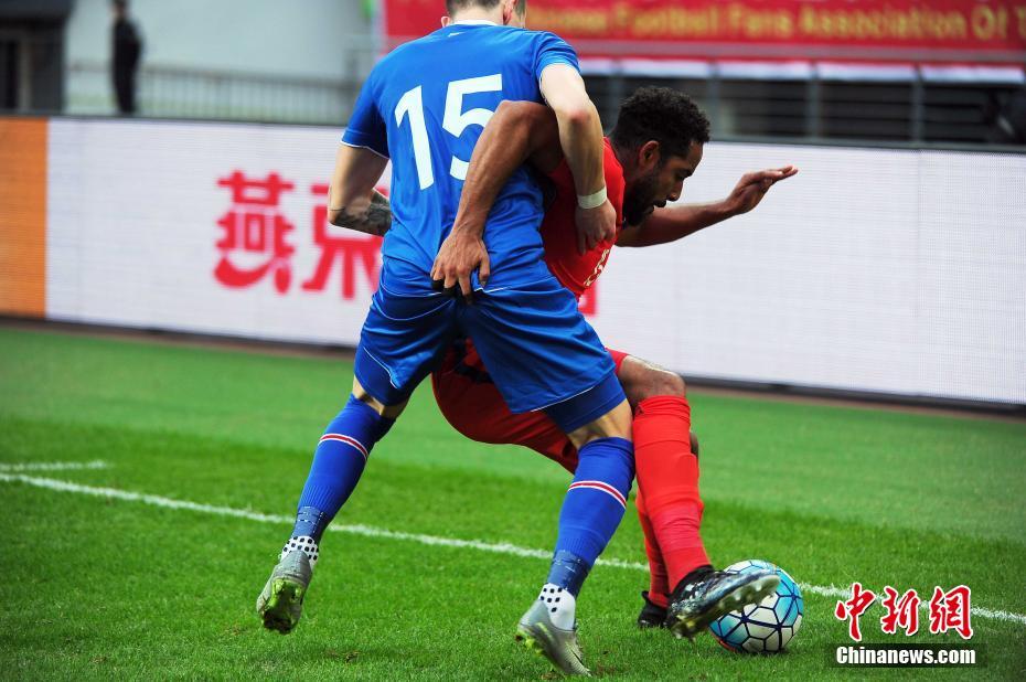 智利选手在拳击比赛中获得冠军 智利选手在拳击比赛中获得冠军