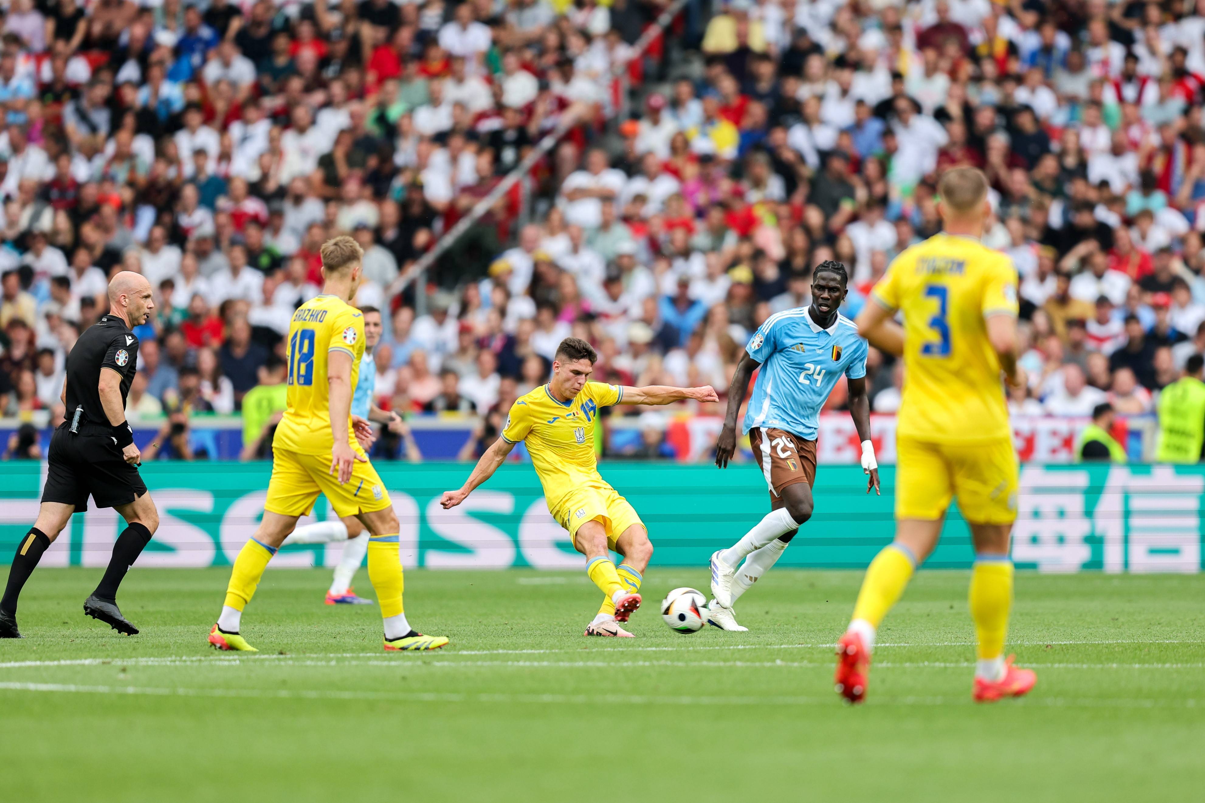 九游体育平台-包含欧洲杯预选赛：德国大胜罗马尼亚，晋级希望大增的词条