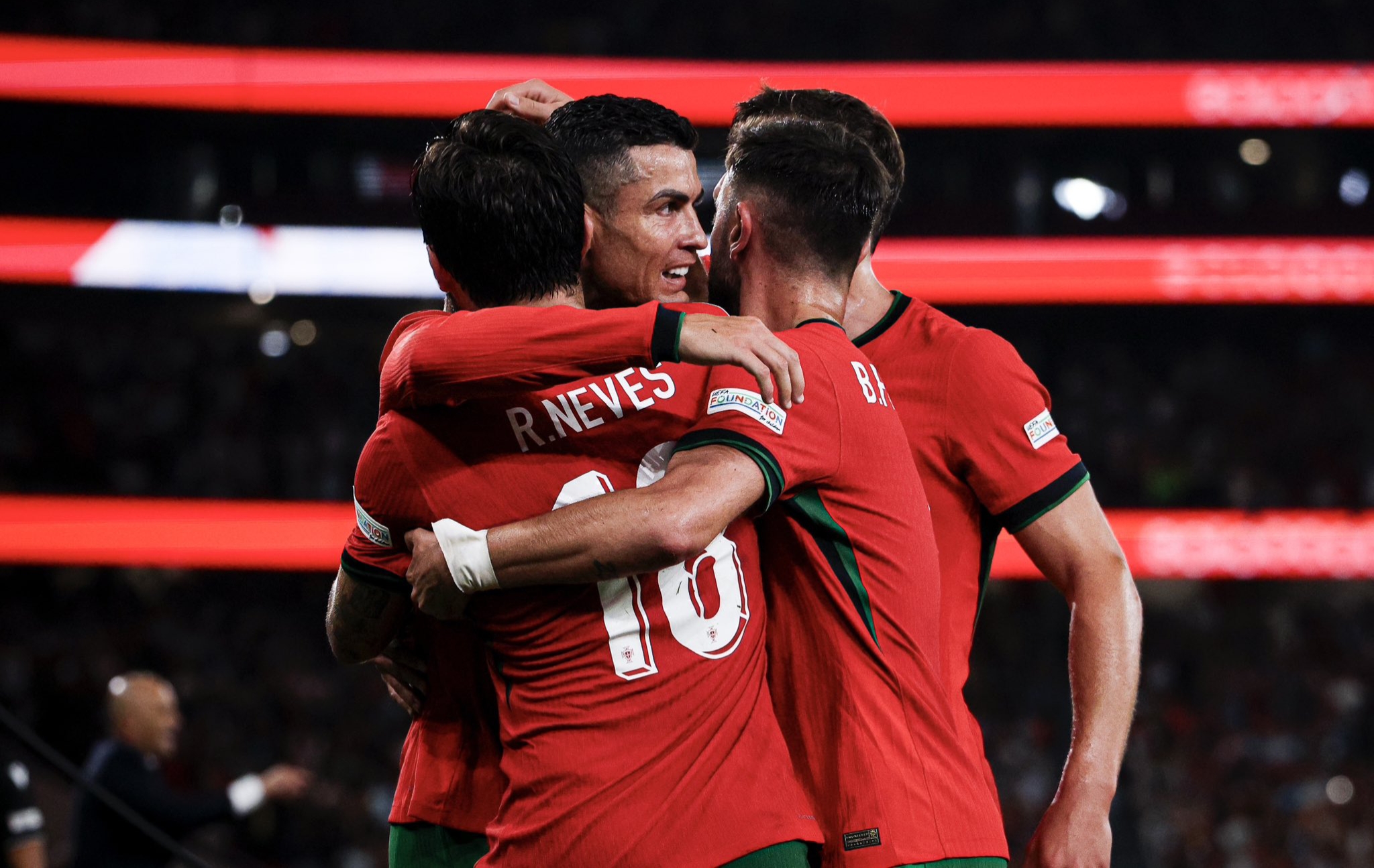 包含尤文逆转塞内加尔，C罗扛起全队的词条