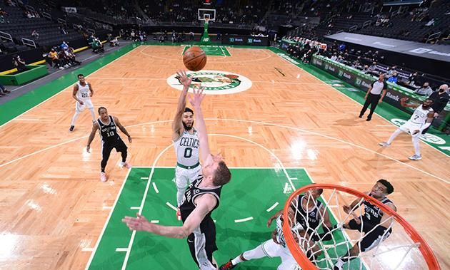 九游娱乐首页-江苏队逆转吉林队，塔图姆点燃赛场