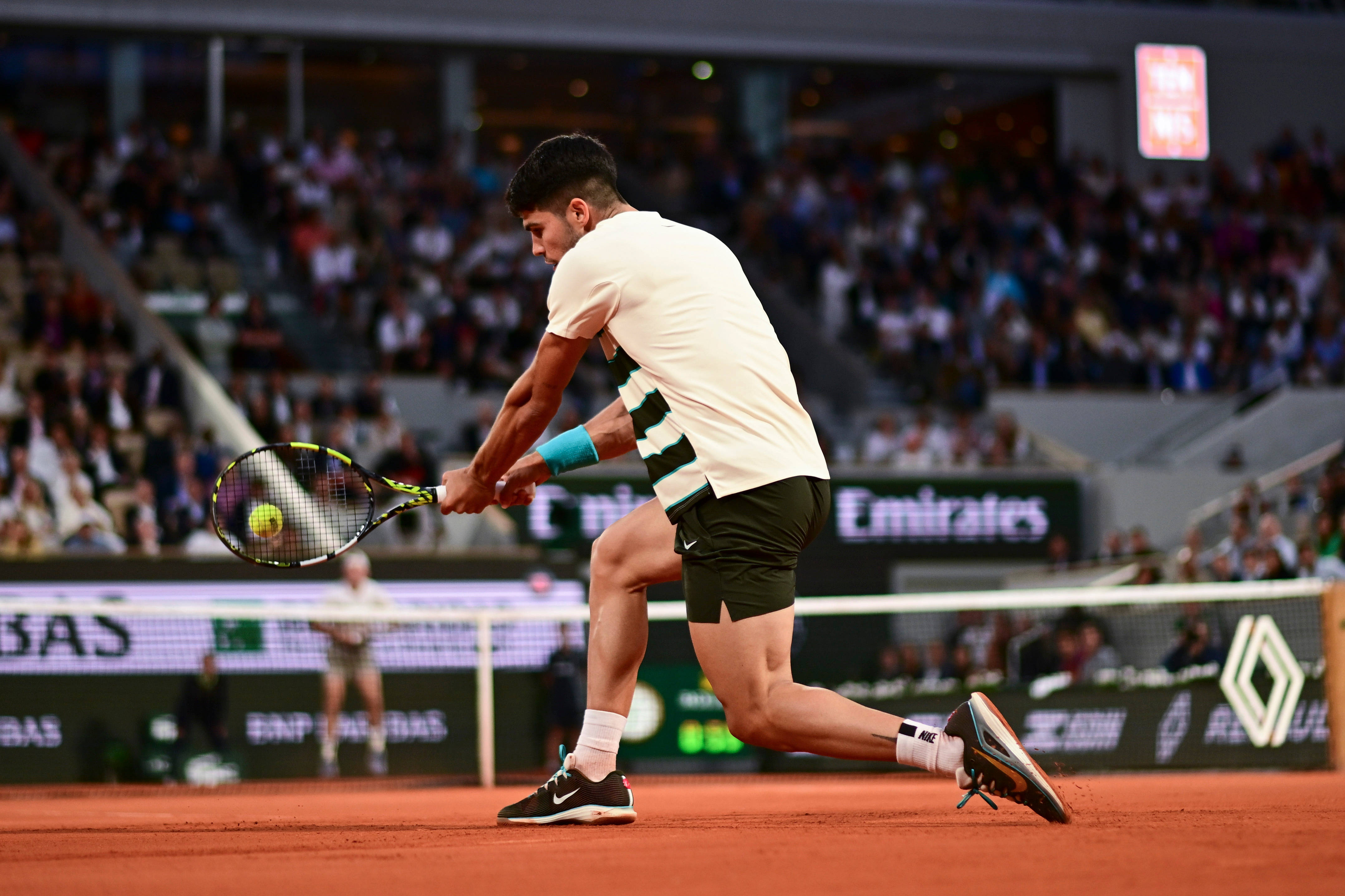 包含法网完胜澳网，阿尔卡拉斯状态火热的词条