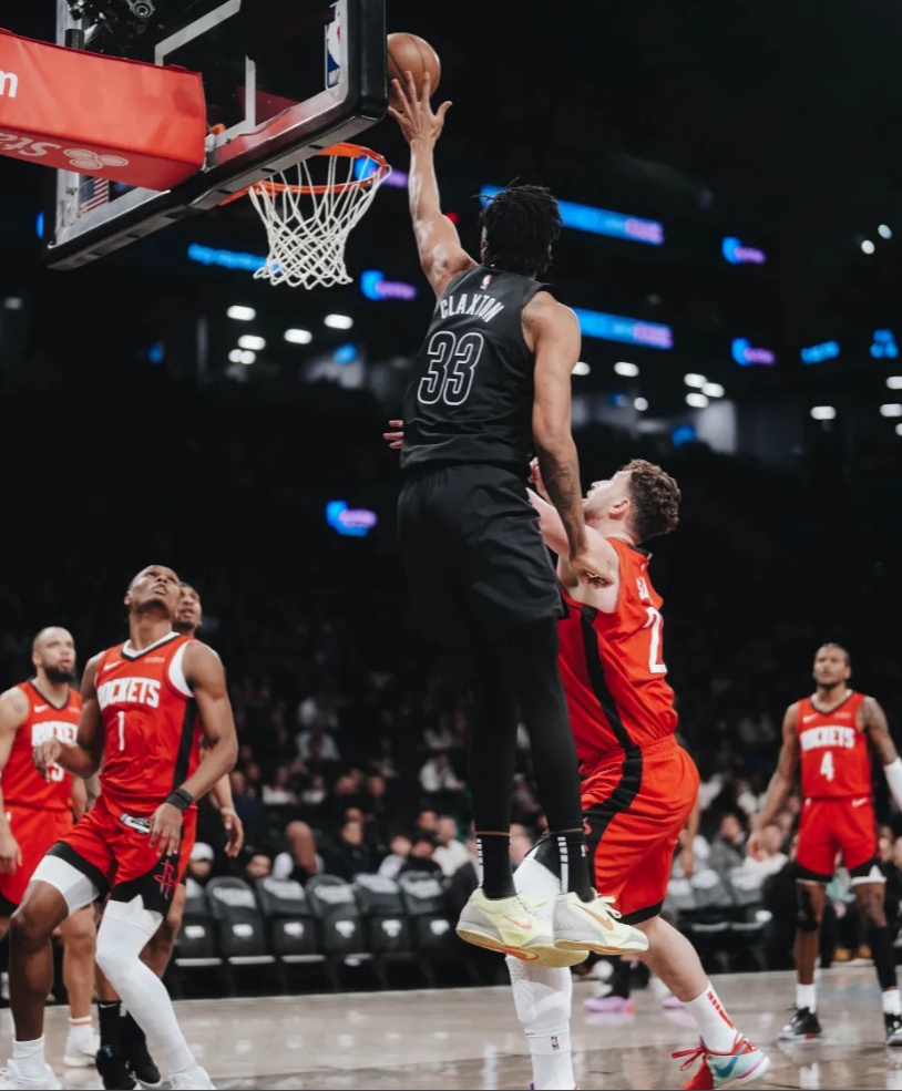 新疆队翻盘篮网，恩比德统治全场的简单介绍