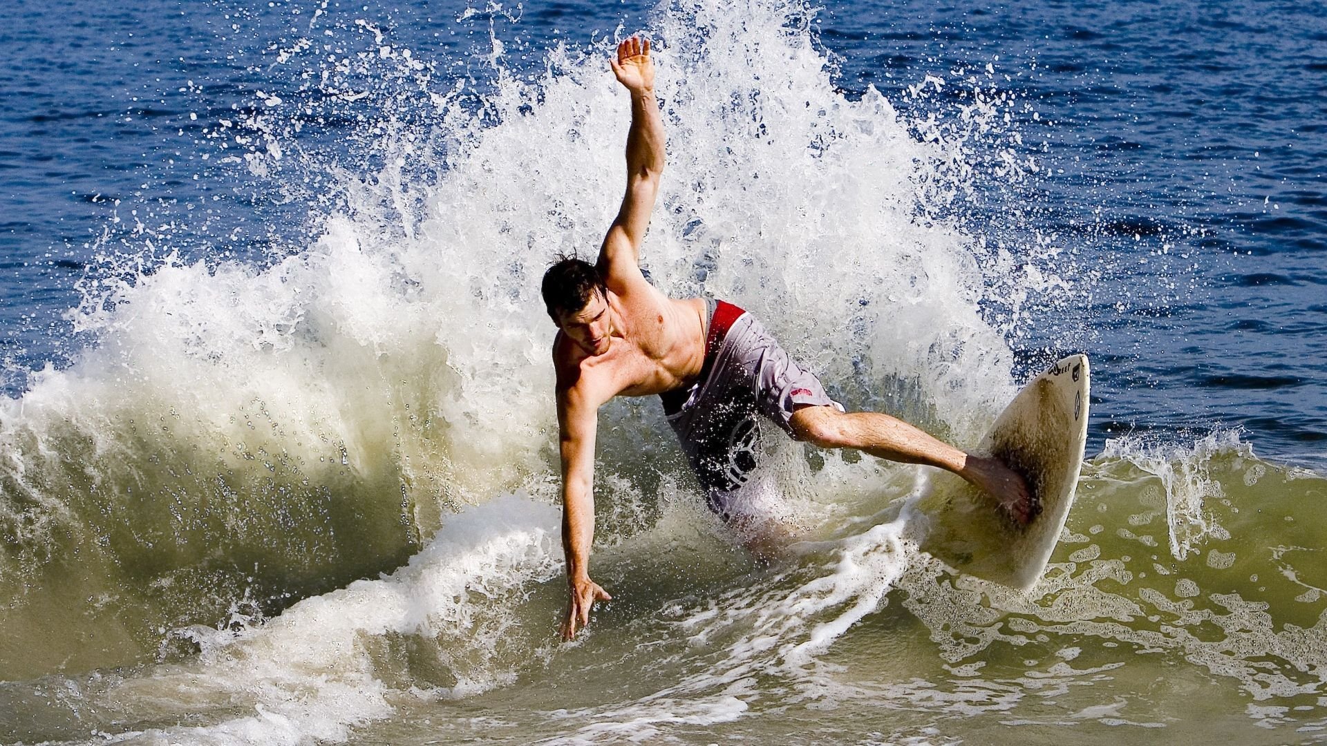 赖斯节奏魔法，西班牙如何用非典型控球瓦解利物浦的压迫风暴